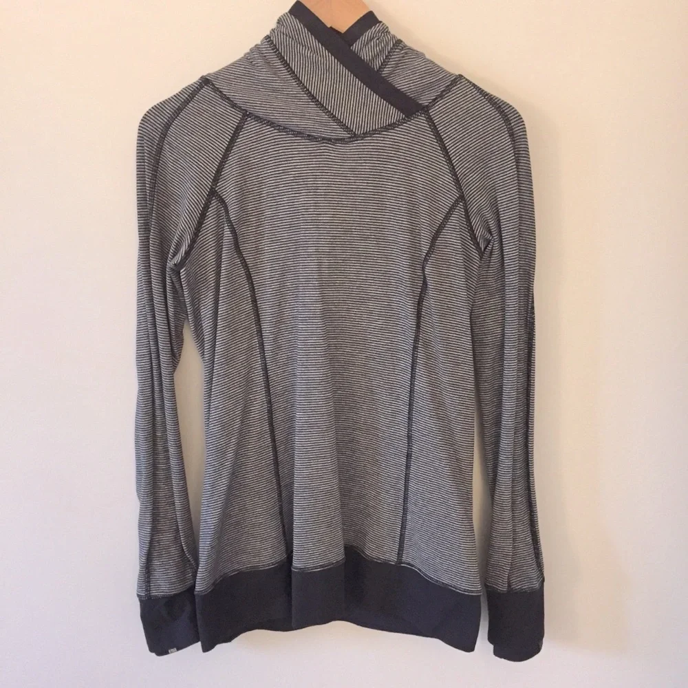 Lululemon | Think Fast Hoodie - Picture 2 of 9